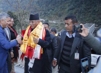 प्रचण्ड सुकुटे पुगे, सडक मर्मतमा तिव्रता दिन आग्रह