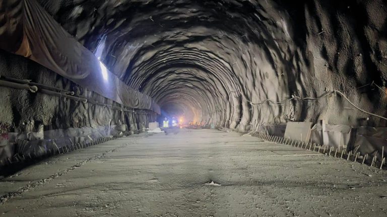 छिचोलियो सिद्धबाबा सुरुङ मार्ग