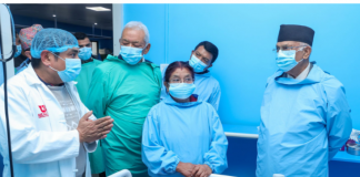 अर्थमन्त्री पौडेल र मेयर आचार्यको स्वास्थ्य अवस्था बुझ्न प्रधानमन्त्री पुगे बर्न अस्पताल