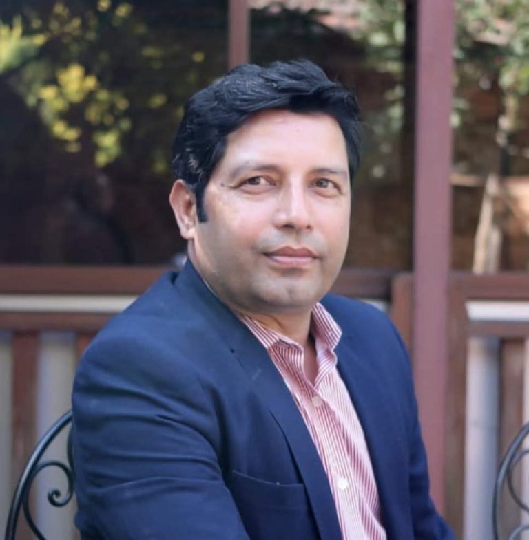 पर्यटन मन्त्री पाण्डे विरुद्ध राजेन्द्र बजगाईंले दिए उजुरी