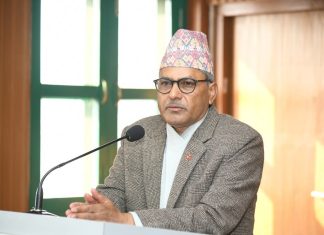 ‘वित्तीय क्षेत्रको संवेदनशीलता बुझेर अगाडि बढ्न आवश्यक छ’: गभर्नर अधिकारी