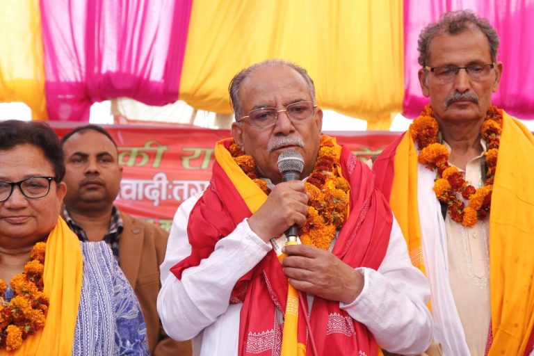 कुलमान हटाउने निर्णयको प्रचण्डबाट कडा प्रतिवाद