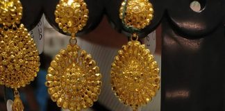 तोलामै १३ सय रुपैयाँ बढ्याे सुनकाे भाउ