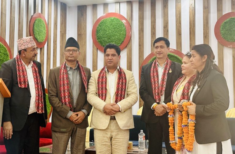 ‘बजार अनुगमनका लागि जनशक्तिको अभाव छ’:उद्योग मन्त्री भण्डारी