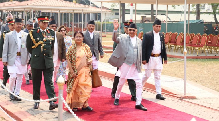स्वदेश फर्किए प्रधानमन्त्री ओली