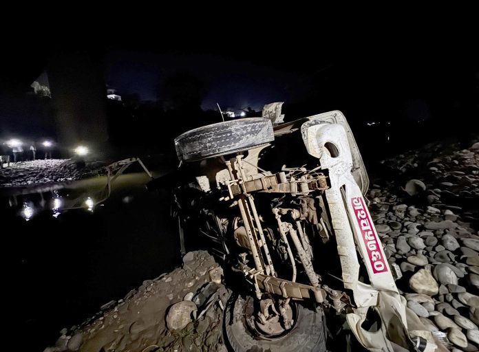 KN_Damauli-accidentjeepphoto