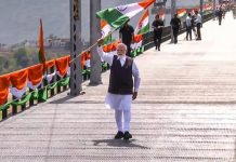 मोदीले गरे विश्वैक अग्लो पुलको उद्दघाटन, आइफील टावर भन्दा अग्लो