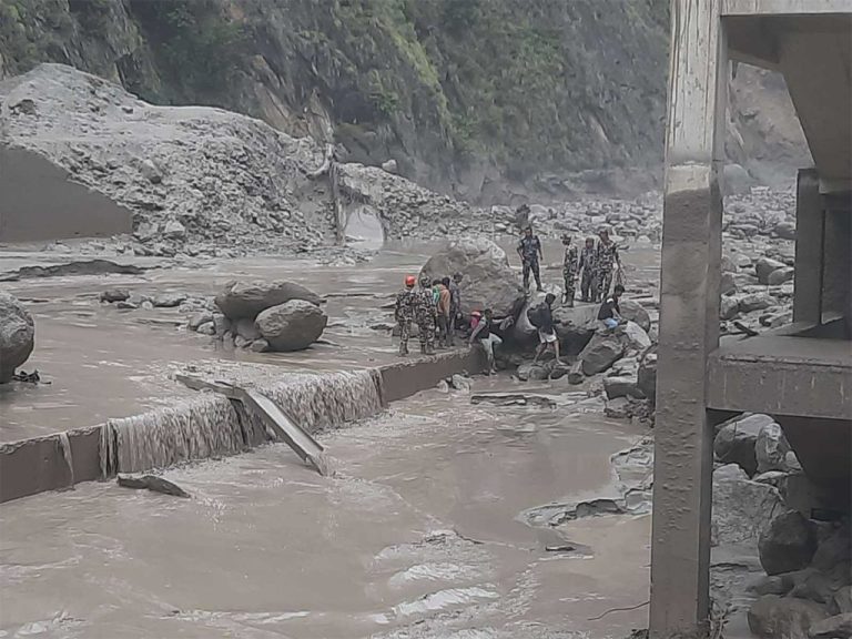 टिमुरे सुक्खा बन्दरगाहमा १ अर्बको क्षति, नयाँ विकल्प खोज्न सुझाव