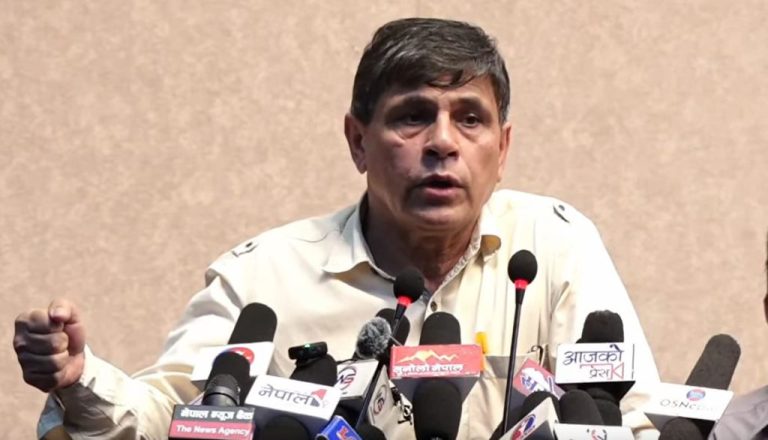 ‘च्यासलतिर आजीवन मरणोपरात्न भइराख्नु भनेर आरती उतारिदैछ’:भुसाल
