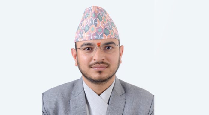 बीमा प्राधिकरणका निवर्तमान अध्यक्ष ओझालाई पदमुक्त गर्ने आदेशमा रोक