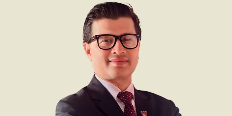 डा. लेखजंग थापाले सार्वजनिक गरे पहिलो श्रीमतीसँग डिभोर्स भएको कागज