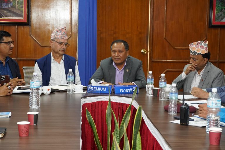 दशैं अगाडी नै नागढुंगा सुरुङमार्गबाट यात्रुबाहक सवारी चलाउने तयारी