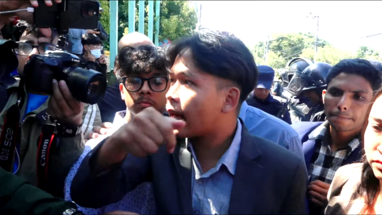 राष्ट्रपतिले आयोजना गरेको छलफलमा सहभागी नगराएको भन्दै जेनजीले गरे नाराबाजी