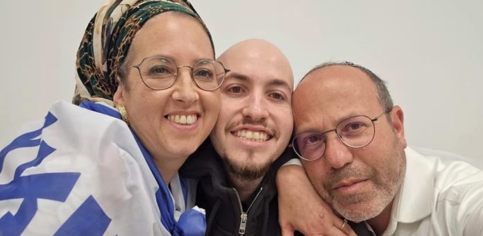 Hamas-Hostage-retunback-at-Isarael-1024x500