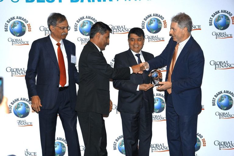 ग्लोबल आइएमईलाई दोस्रो पटक ग्लोबल फाइनान्सको “बेष्ट बैंक अवार्ड” सम्मान