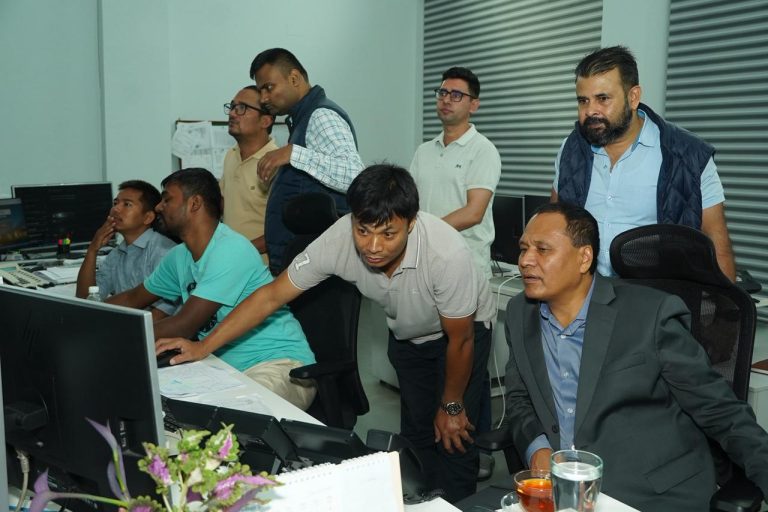 ऊर्जामन्त्री कुलमान घिसिङबाट विद्युत् भार प्रेषण केन्द्रको अनुगमन