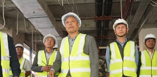 निर्माणाधीन संसद भवन समयमै नसके ठेकेदारमाथि कारवाहीको चेतावनी