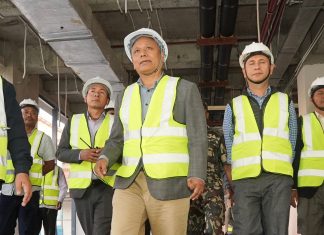 निर्माणाधीन संसद भवन समयमै नसके ठेकेदारमाथि कारवाहीको चेतावनी