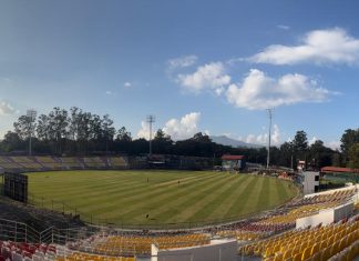 कीर्तिपुर क्रिकेट मैदानमा फ्लडलाइटका ६ वटै टावर ठड्याइयो