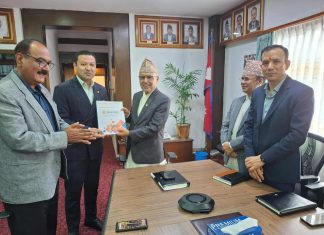 भौतिक पुननिर्माण कोषमा सुर्यज्योतिलाइफ इन्स्योरेन्सद्धारा डेढ करोड सहयोग