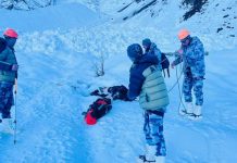 मनाङमा बेपत्ता दुई भारतीय बाबु छाेरिकाे शव भेटियाे