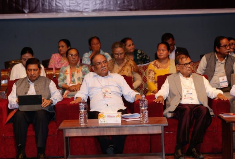 जनार्दनको आरोप गलत र अराजक भएको प्रचण्डको प्रतिक्रिया