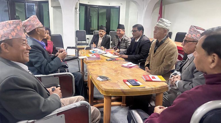 राजेन्द्र श्रेष्ठसहित जसपाका ६ नेता नेपाली कम्युनिस्ट पार्टीमा समाहित