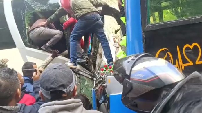 Jawang-Khola-Bus-Accident-1024x574