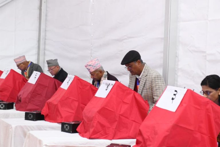 एमाले उपमहासचिवमा लेखराज भट्ट, रघुवीर महासेठ र योगेश भट्टराई विजयी
