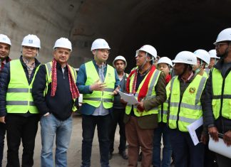 सिद्धबाबा सुरुङ निर्माण ६५ प्रतिशत सम्पन्न, भौतिक मन्त्रीले गरे निरिक्षण
