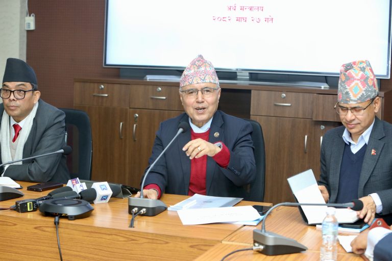 बजेटको अर्धवार्षिक समीक्षा सार्वजनिक, यस्तो छ ६ महिनाको अर्थतन्त्र