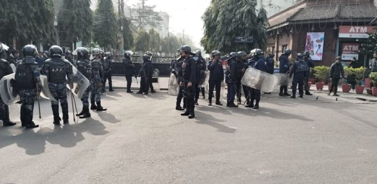 निर्वाचनलाई शान्तिपूर्ण बनाउन भूमिका निर्वाह गर्ने प्रहरीको प्रशंसा
