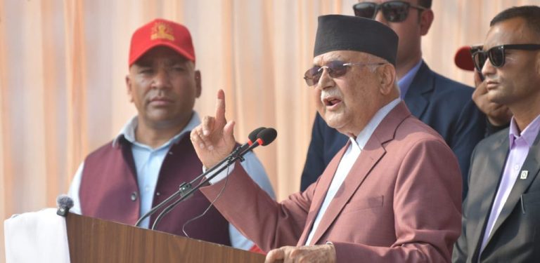 केपि ओलीले भने ‘ कतिपयले ख्यालख्यालजस्तो प्रधानमन्त्रीको उम्मेदवार बन्छु भनेका छन्’