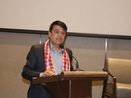 ‘गालीले हैन, आर्थिक एजेन्डाले दल स्थापित हुनुपर्छ’:चन्द्र ढकाल