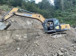 धुलिखेल–खावा सडक स्तरोन्नति सुरु, हट्ला सास्ती ?