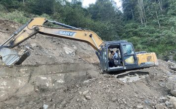 धुलिखेल–खावा सडक स्तरोन्नति सुरु, हट्ला सास्ती ?