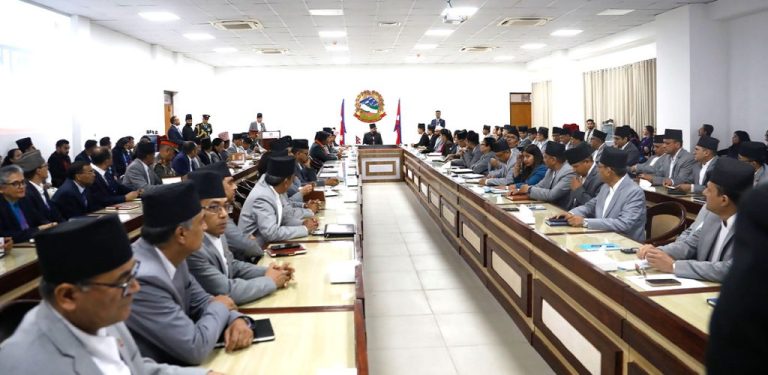 प्रधानमन्त्री बालेन शाहद्धारा बाहना बनाएर काममा ढिलासुस्ती नगर्न कर्मचारीलाई निर्देशन