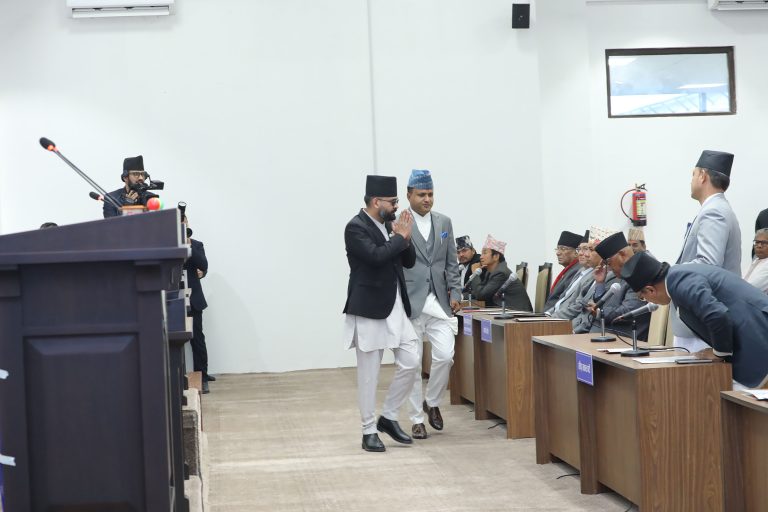 सङ्घीय मन्त्रालयको सङ्ख्या १८ कायम