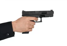 भक्तपुरबाट इन्सास राइफल र गोलीसहित एक पक्राउ