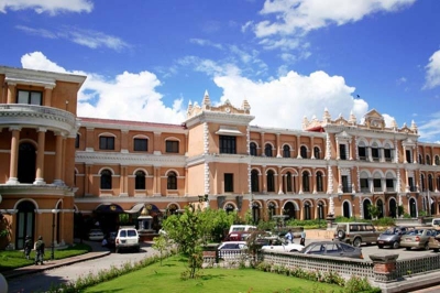 होटल याक एण्ड यतीद्वारा दैवी प्रकोप उद्धार कोषमा १ करोड १ लाख ११ हजार रुपैयाँ सहयोग