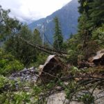 मनाङमा पहिरोका कारण ३३ केभी विद्युत् लाइन अवरुद्ध