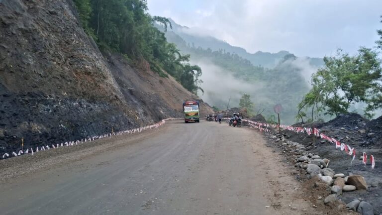 अठार दिनपछि कृष्णभिरमा दुईतर्फी यातायात सेवा सञ्चालन