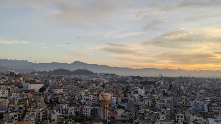 अर्नब’ चक्रवातको प्रभाव आजैदेखि
